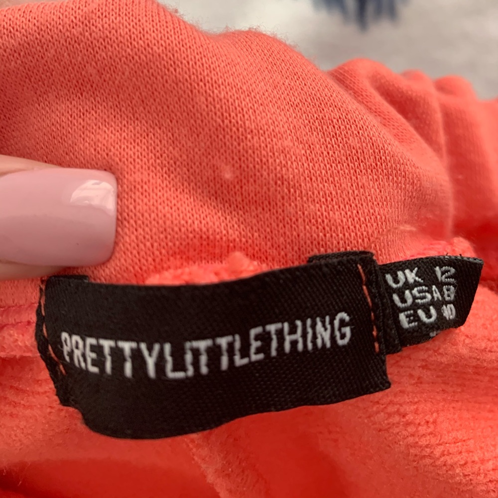 PrettyLittleThing Joggers - Picture 3 of 3